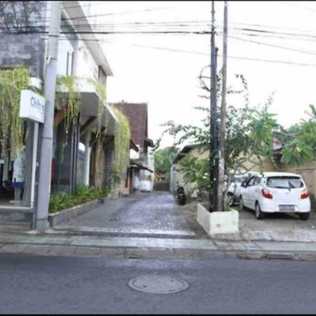Pili Pili Homestay 6 Legian Eksteriør bilde