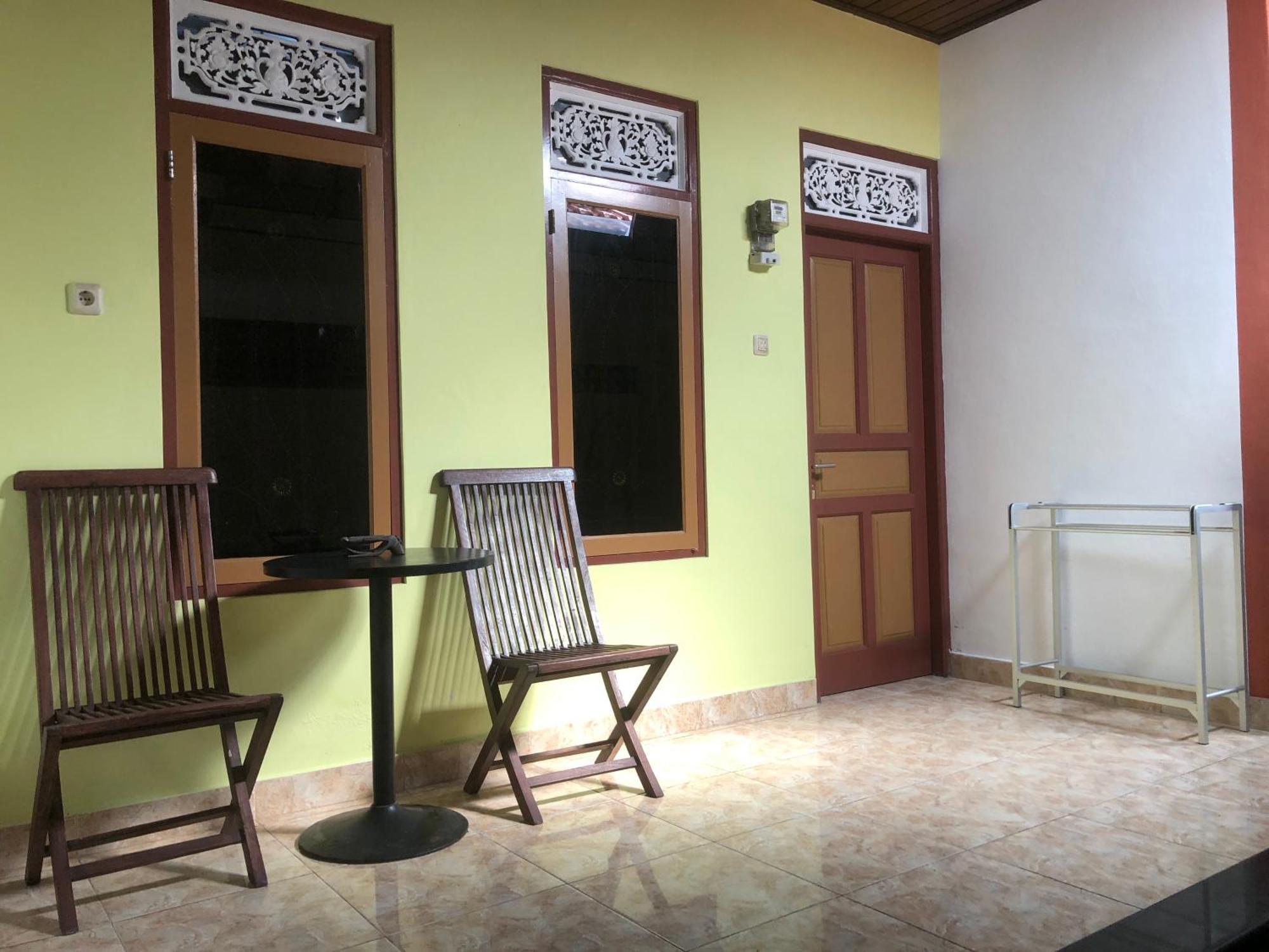 Pili Pili Homestay 6 Legian Eksteriør bilde